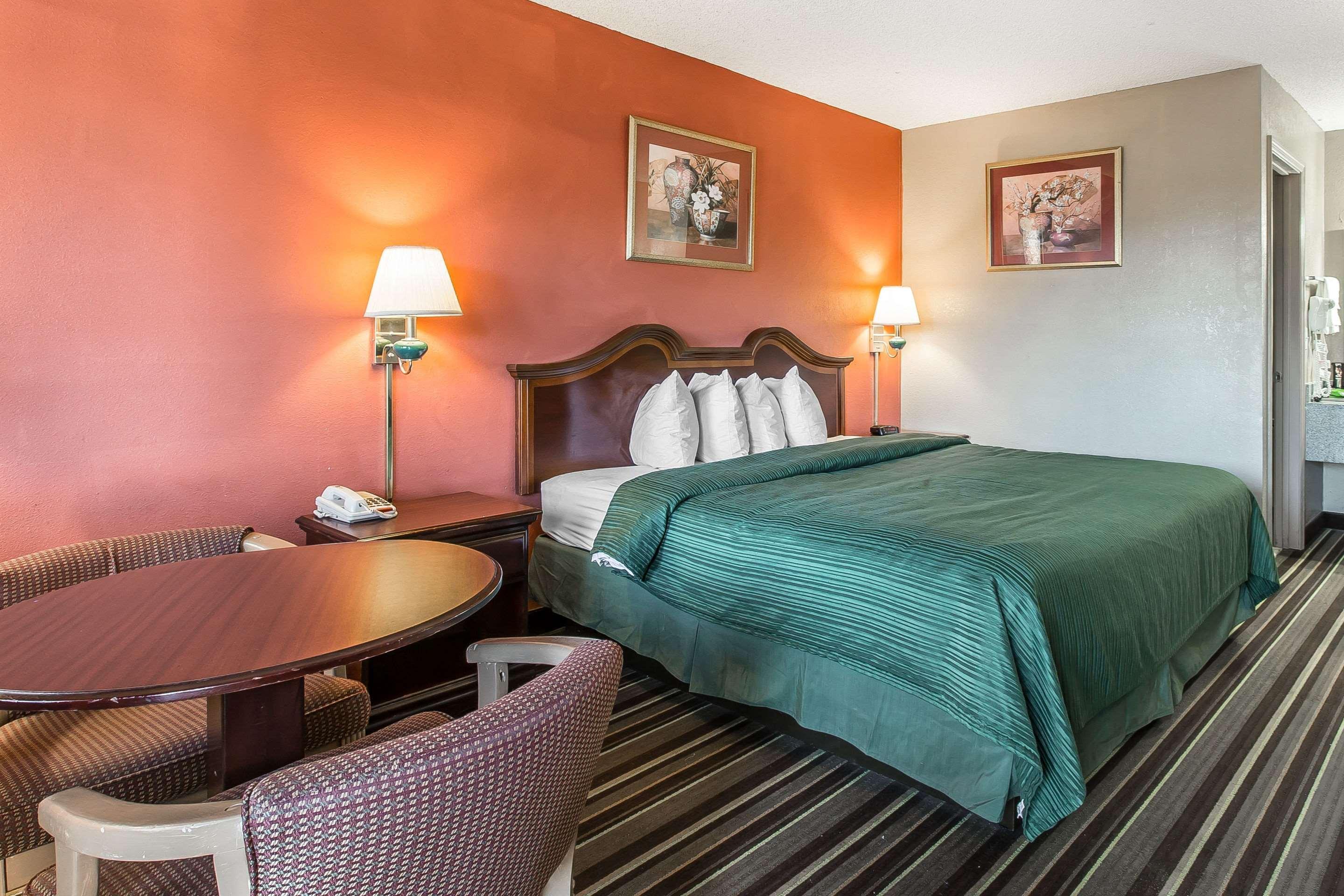 Quality Inn And Suites Macon Extérieur photo