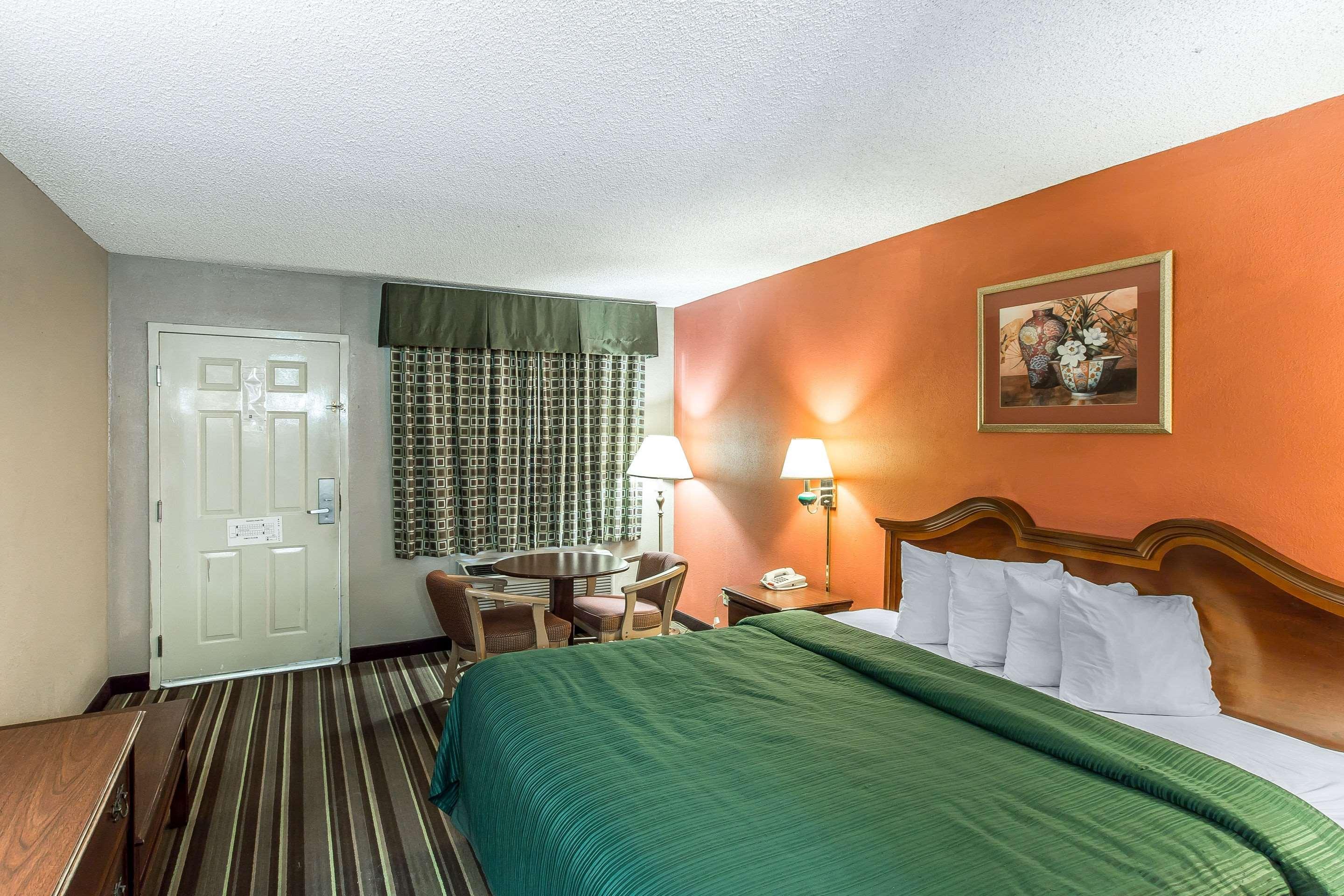 Quality Inn And Suites Macon Extérieur photo