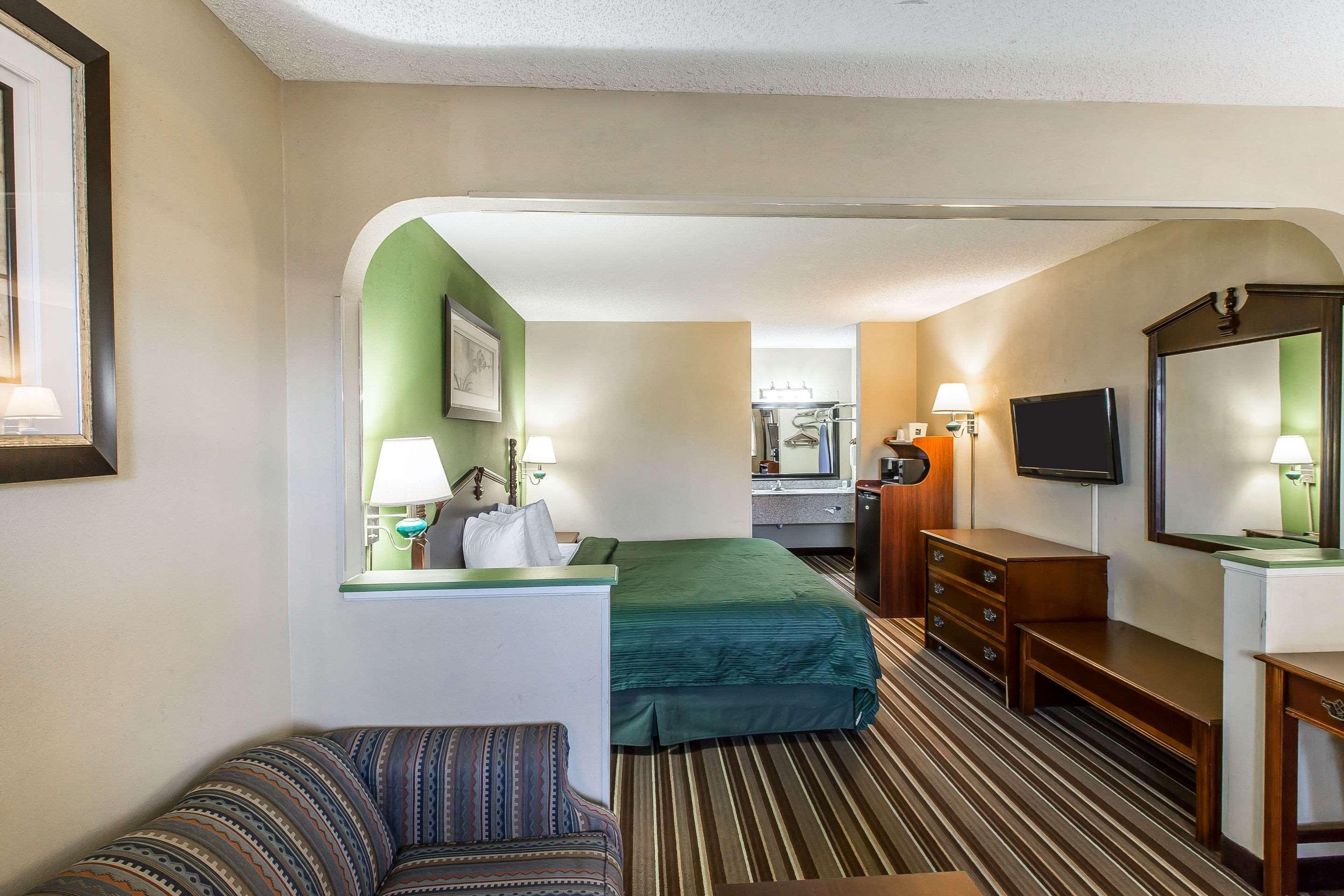 Quality Inn And Suites Macon Extérieur photo