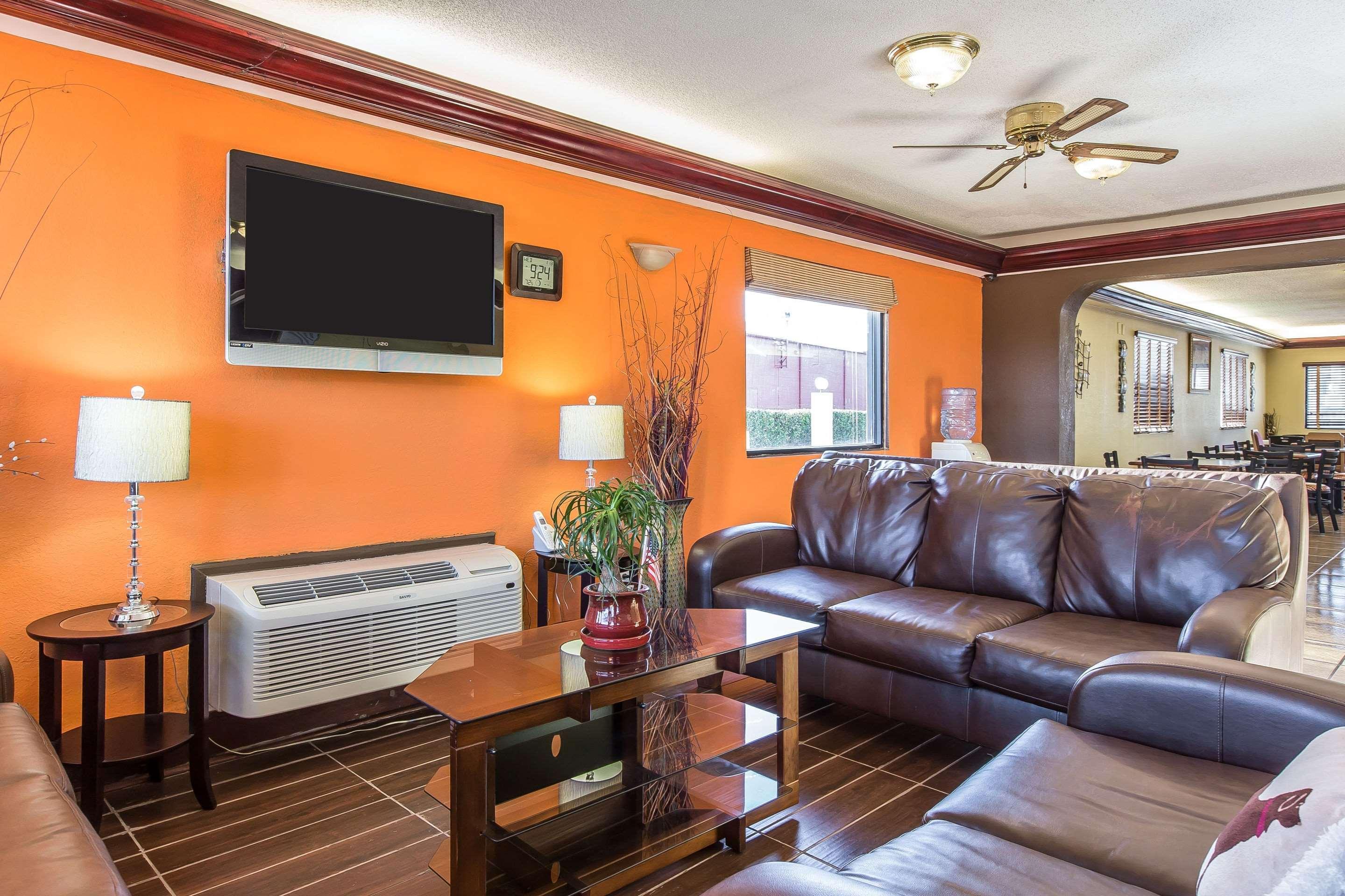 Quality Inn And Suites Macon Extérieur photo