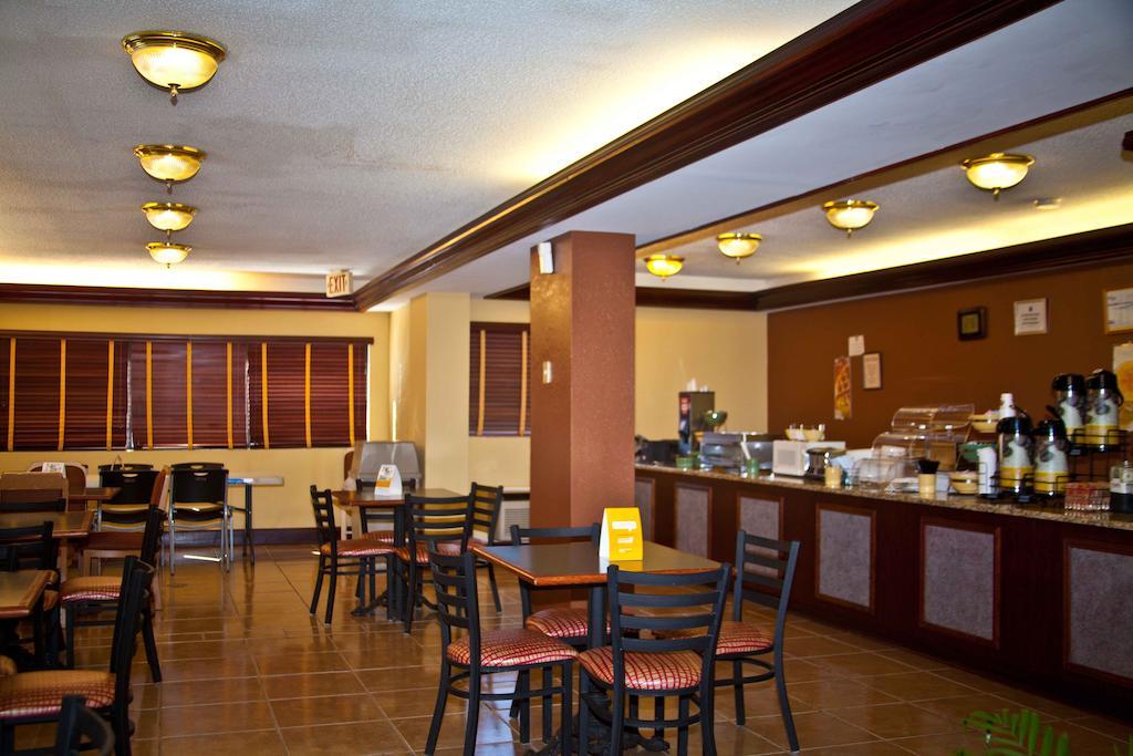Quality Inn And Suites Macon Extérieur photo